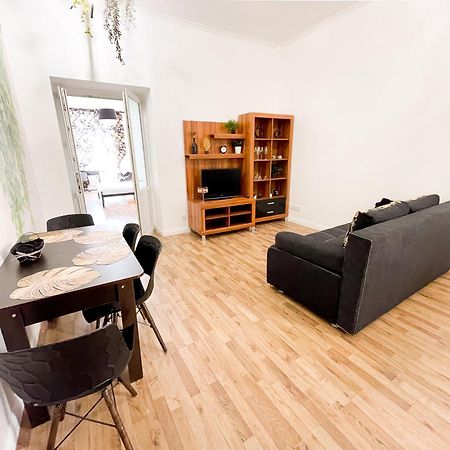 Charming Apartments In The Heart Of Lviv - Valova, Nasypna Str Екстериор снимка