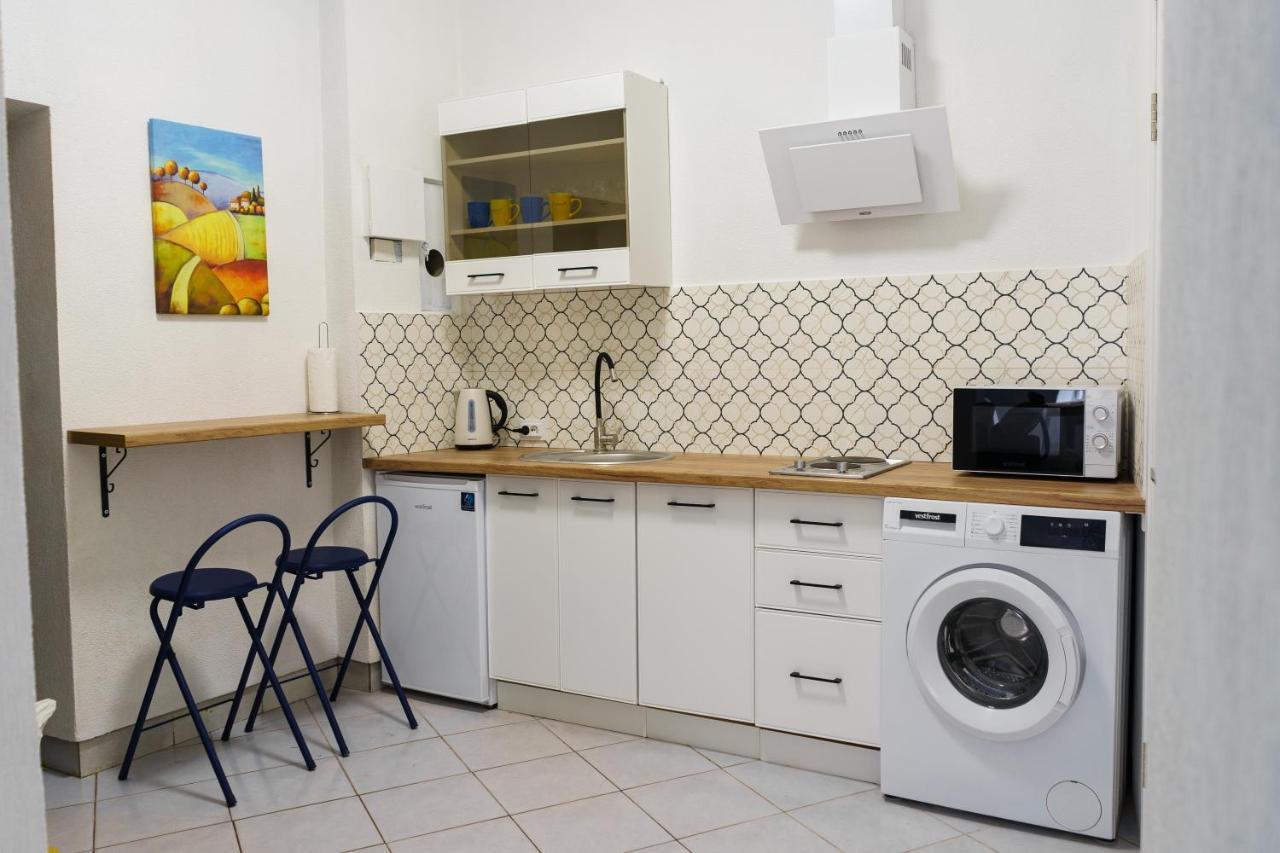 Charming Apartments In The Heart Of Lviv - Valova, Nasypna Str Екстериор снимка
