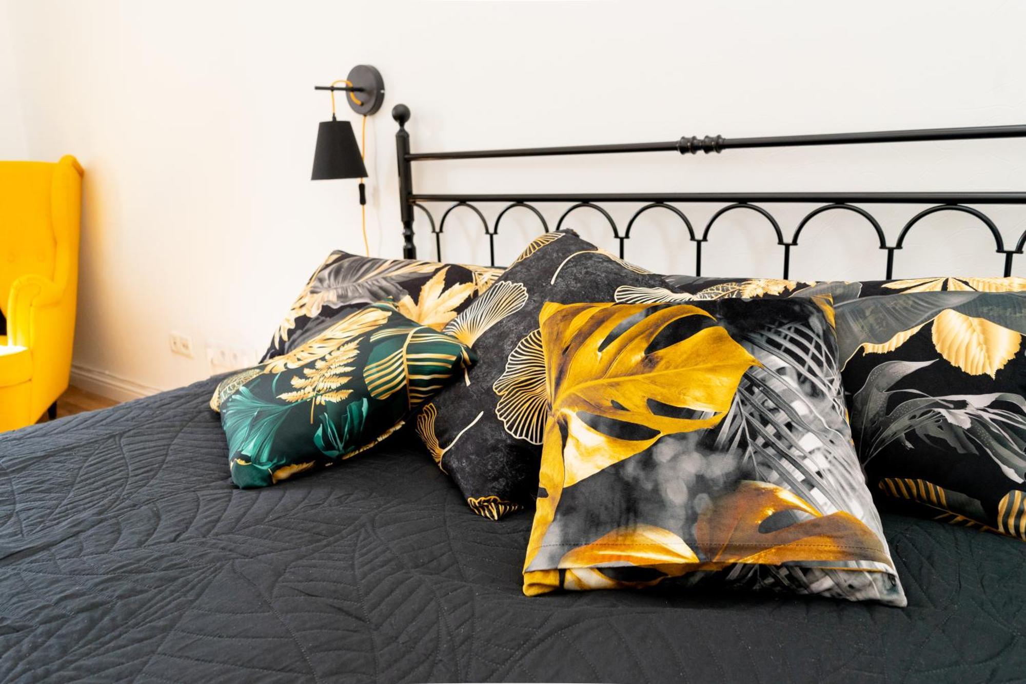 Charming Apartments In The Heart Of Lviv - Valova, Nasypna Str Екстериор снимка